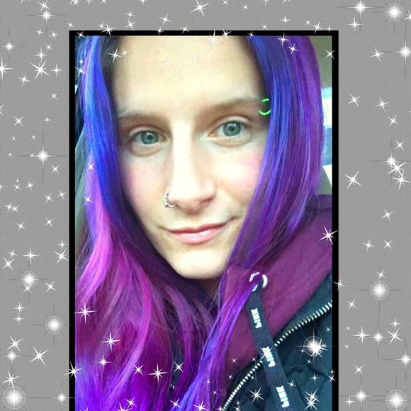 Meet your Posher, Annie - Picture 1 of 1